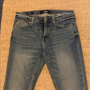Hollister jeans 28/30 skinny epic flex like new